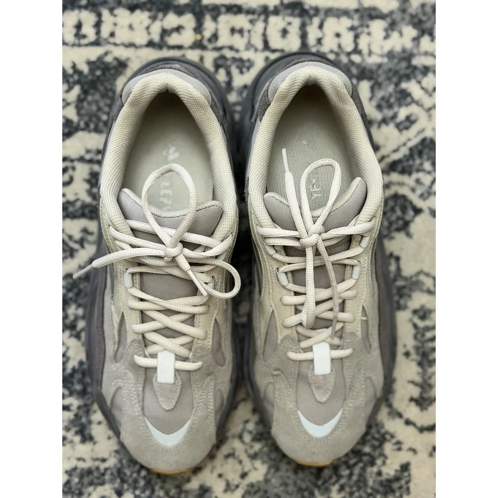 Adidas Yeezy Boost 700 V2 Tephra Men's Size 10.5 FU7914 100% Authentic